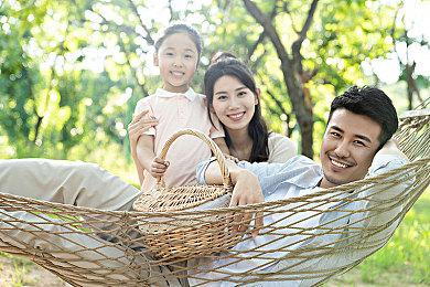 《最终幻想7：重生》媒体赞誉图公布：满屏满分